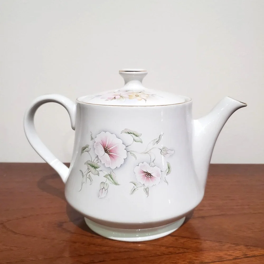 Teapot with morning glories pattern, hand-painted‎ gold trim 6